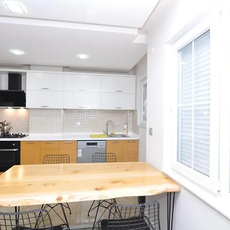 Evimiz Konaklama Apartment *